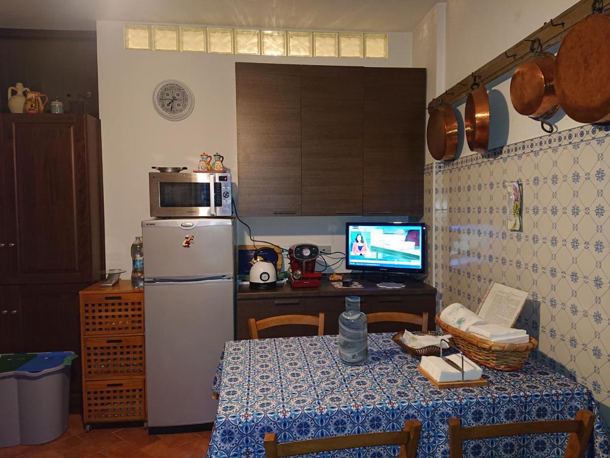 Casa Vacanze Piazza Apartment 2 Sant'Andrea di Conza Exteriör bild